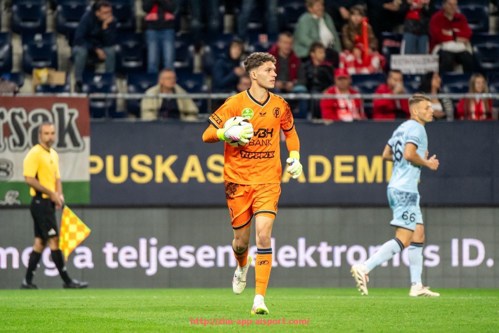 爱体育app-CBA足球队外援名单：了解CBA足球队的外援阵容与实力