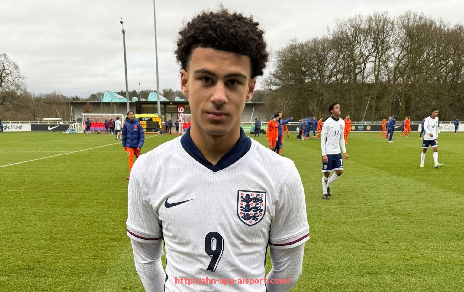 爱体育app-世俱杯比赛日期间天气突发情况应急预案与执行案例